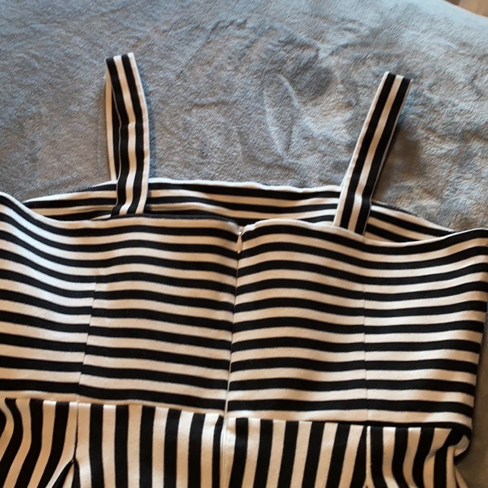 Stripped Dress - Picture 5 of 7